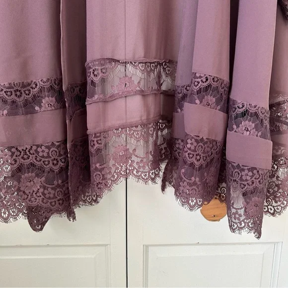 Torrid Lace Hem Shawl - Picture 1 of 7